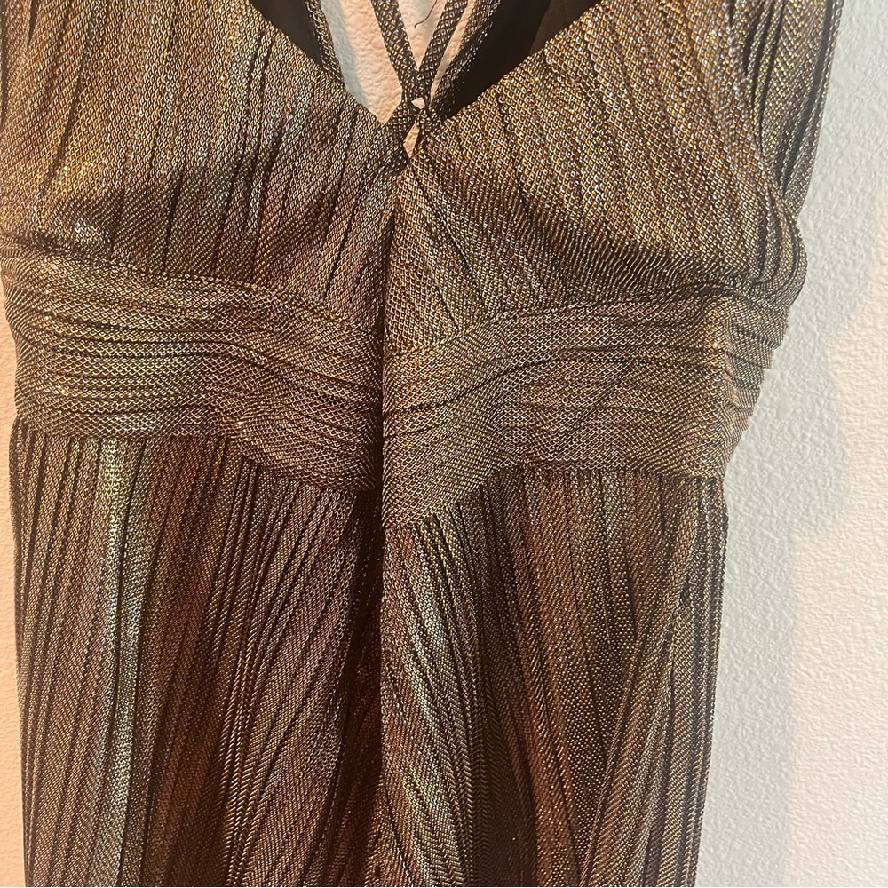 NWT Lulus Award Ceremony Gold Multi Metallic Pleated V-neckline Romper Sz XL - Picture 8 of 11